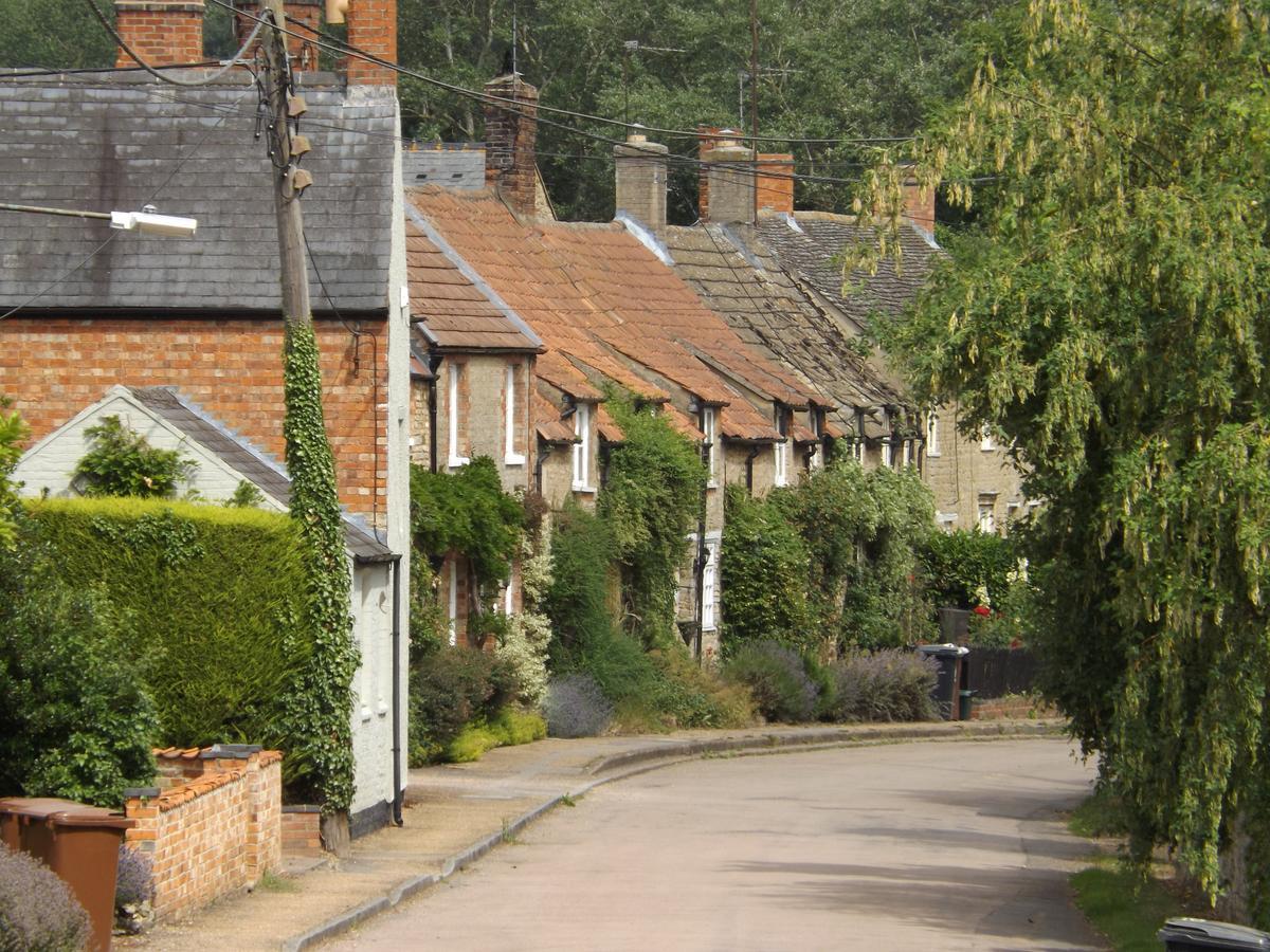 The Vane Arms Hotel Sudborough Exterior photo